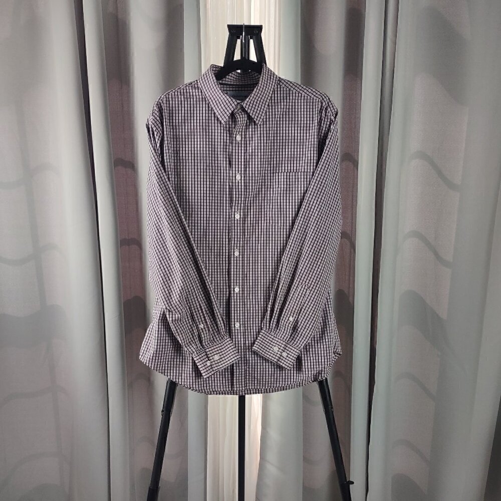 Croft & Barrow Cotton Blend Burgundy & White Checkered Button-Down Shirt. Size L